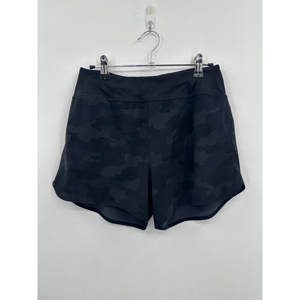 Lululemon Camo Shorty Shorts Black, gray Dark Blue Camo Size 6
